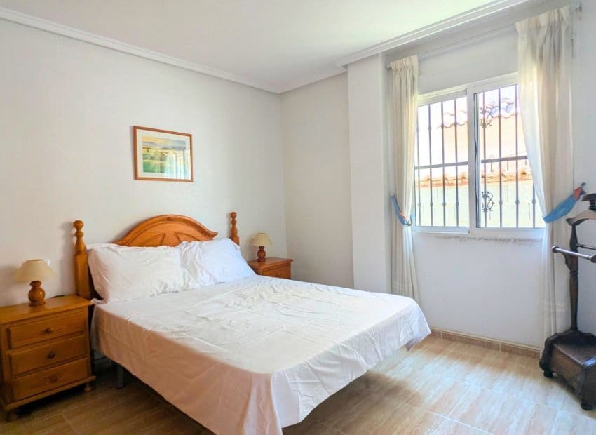 3 soverom Villa til salgs i Lo Crispin med svømmebasseng - € 225 000 (Ref: 9987105)