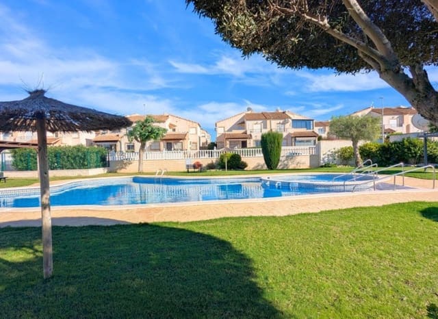 Chalet de 3 habitaciones en Lo Crispin, Algorfa en venta con piscina - 225.000 € (Ref: 9987105)