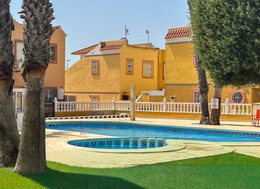 2 camera da letto Casa in vendita in Orihuela Costa con piscina - 255.000 € (Rif: 9987243)