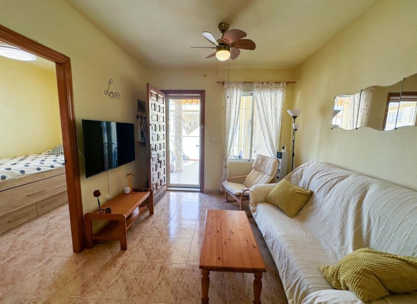 2 soverom Leilighet til salgs i Playa Flamenca med svømmebasseng - € 176 900 (Ref: 9987244)