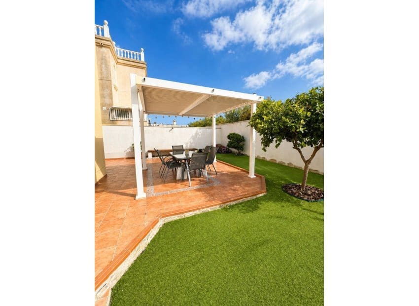 3 Zimmer Villa zu verkaufen in Aguas Nuevas - 399.000 € (Ref: 9987245)