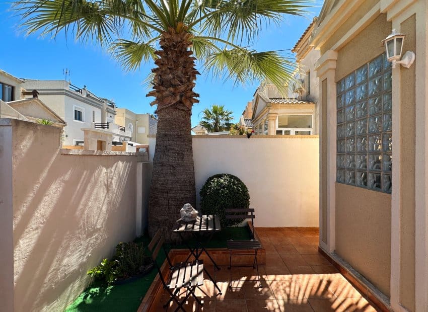 3 Zimmer Villa zu verkaufen in Aguas Nuevas - 399.000 € (Ref: 9987245)