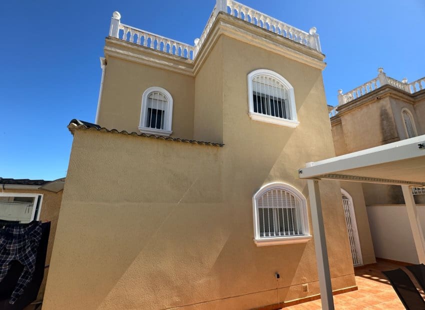 3 Zimmer Villa zu verkaufen in Aguas Nuevas - 399.000 € (Ref: 9987245)