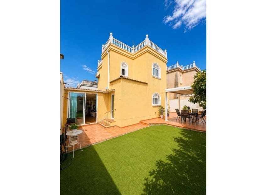 3 Zimmer Villa zu verkaufen in Aguas Nuevas - 399.000 € (Ref: 9987245)