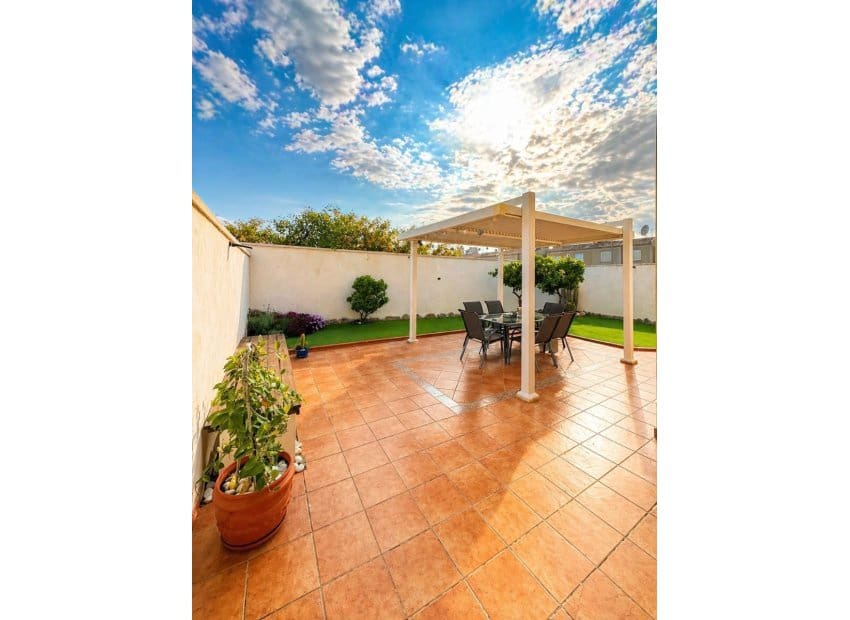 3 Zimmer Villa zu verkaufen in Aguas Nuevas - 399.000 € (Ref: 9987245)