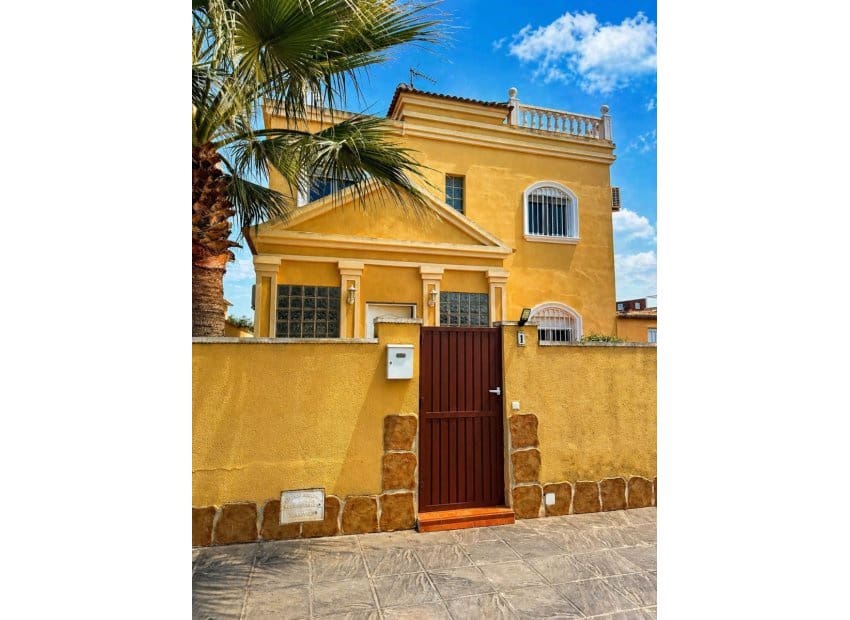 3 Zimmer Villa zu verkaufen in Aguas Nuevas - 399.000 € (Ref: 9987245)