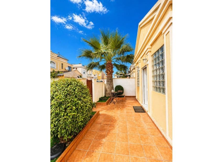 3 Zimmer Villa zu verkaufen in Aguas Nuevas - 399.000 € (Ref: 9987245)