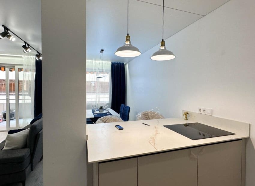Apartamento de 2 habitaciones en Torrevieja en venta - 249.900 € (Ref: 9987247)