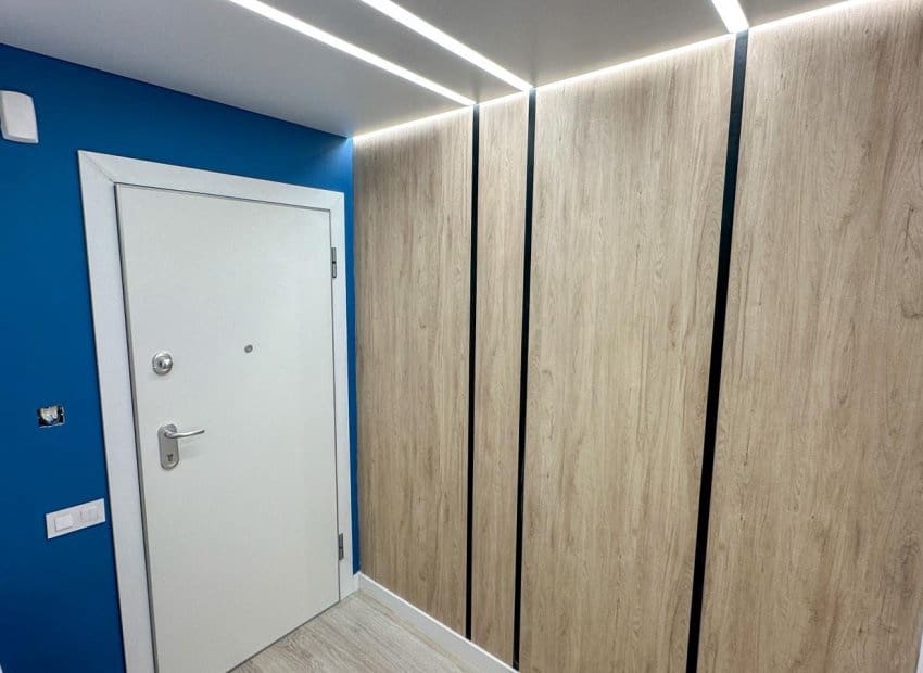 Apartamento de 2 habitaciones en Torrevieja en venta - 249.900 € (Ref: 9987247)