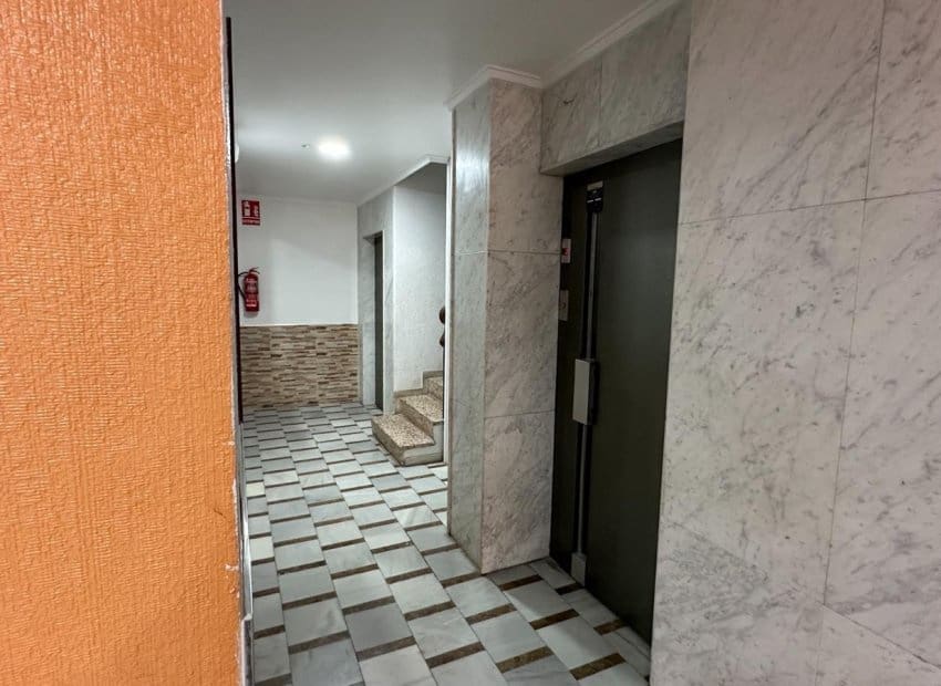 Apartamento de 2 habitaciones en Torrevieja en venta - 249.900 € (Ref: 9987247)