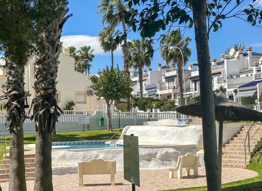 2 sovrum Hus till salu i Los Dolses med pool - 215 000 € (Ref: 9987248)