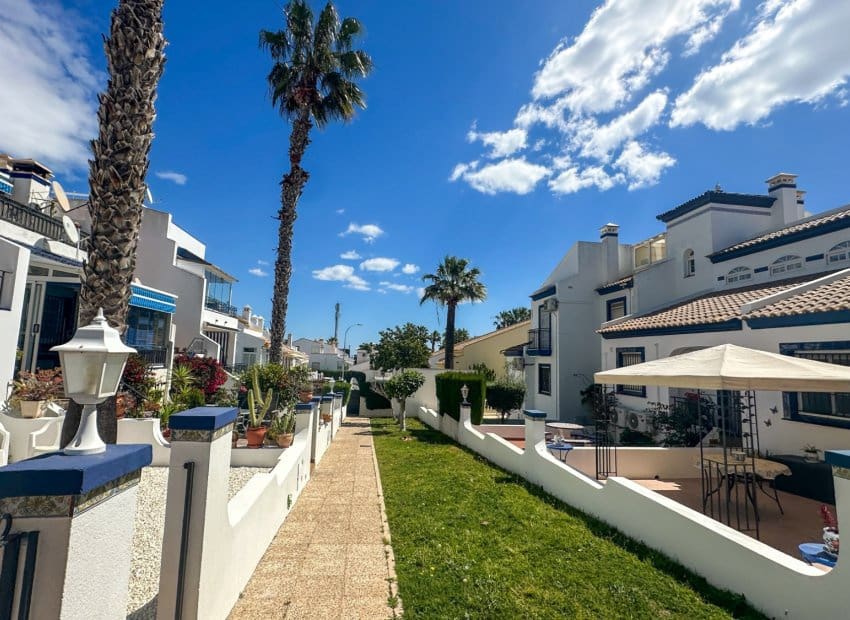 2 sovrum Hus till salu i Los Dolses med pool - 215 000 € (Ref: 9987248)