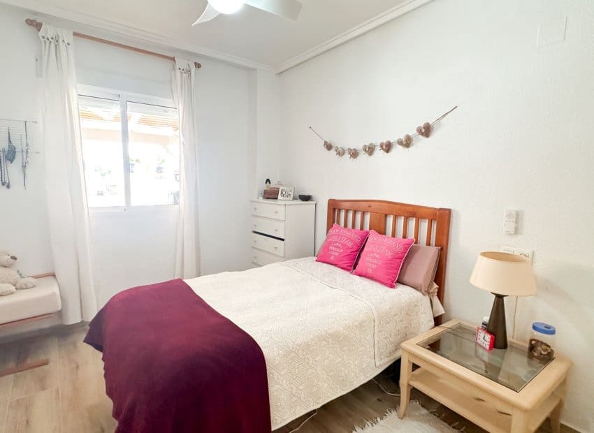 2 soveværelse Lejlighed til salg i Torrevieja - € 227.000 (Ref: 9987249)