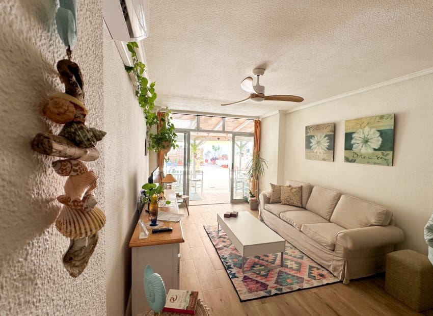 2 soveværelse Lejlighed til salg i Torrevieja - € 227.000 (Ref: 9987249)