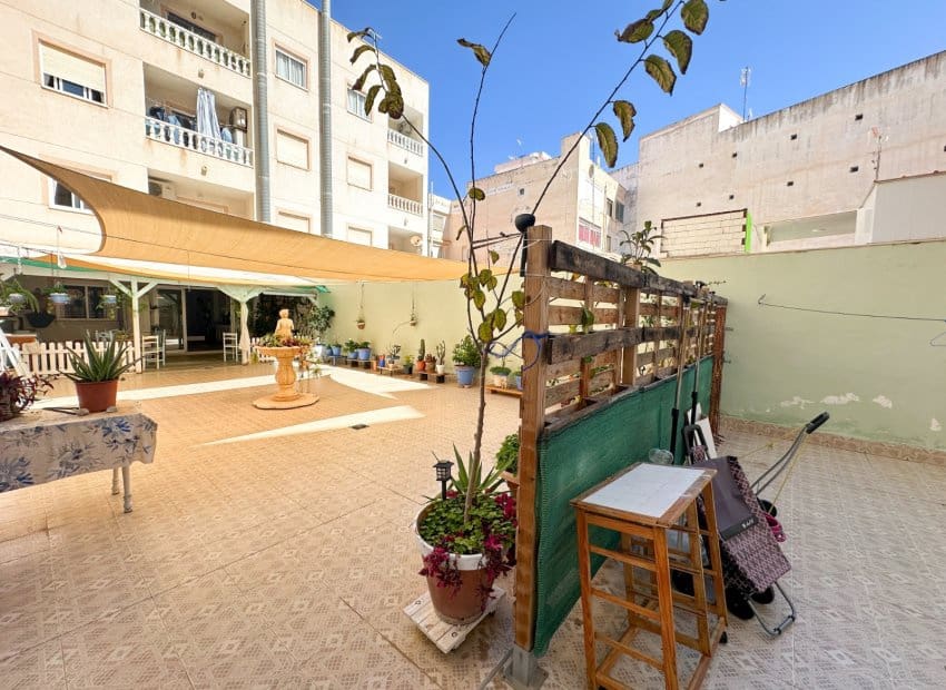 2 soveværelse Lejlighed til salg i Torrevieja - € 227.000 (Ref: 9987249)