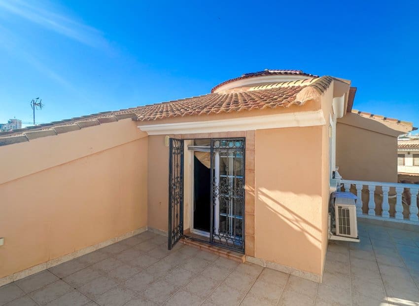 6 quarto Moradia para venda em La Mata - 950 000 € (Ref: 9987251)