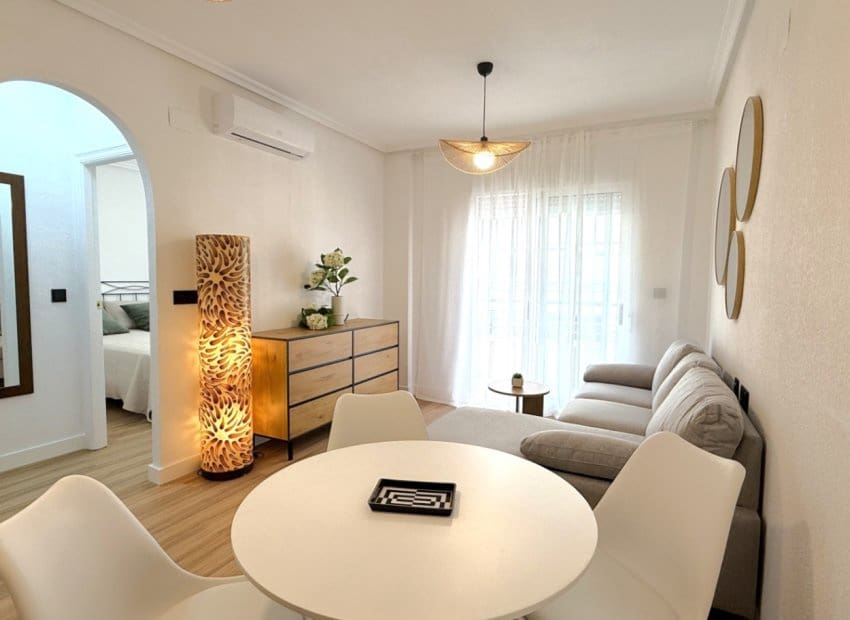 2 quarto Apartamento para venda em Torrevieja - 164 900 € (Ref: 9987252)