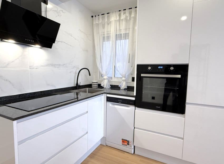 2 quarto Apartamento para venda em Torrevieja - 164 900 € (Ref: 9987252)
