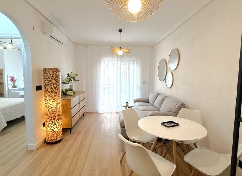 2 quarto Apartamento para venda em Torrevieja - 164 900 € (Ref: 9987252)