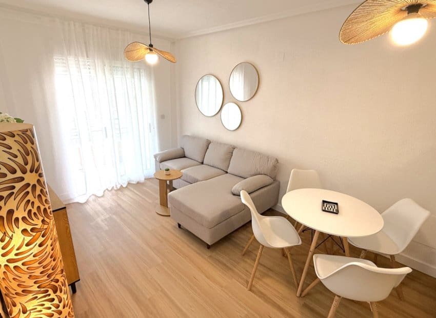 2 quarto Apartamento para venda em Torrevieja - 164 900 € (Ref: 9987252)