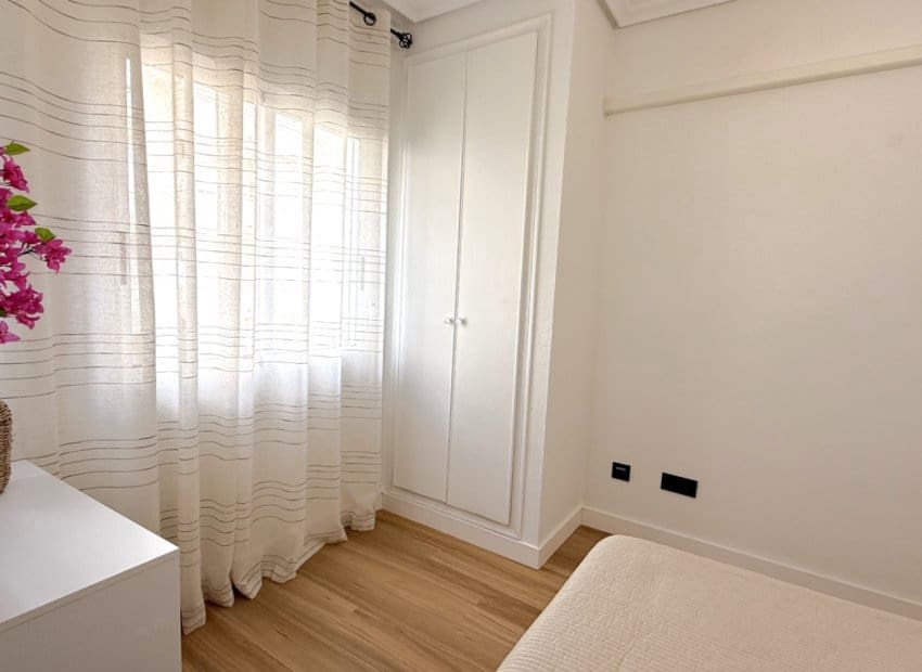 2 quarto Apartamento para venda em Torrevieja - 164 900 € (Ref: 9987252)