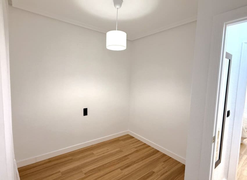 2 quarto Apartamento para venda em Torrevieja - 164 900 € (Ref: 9987252)
