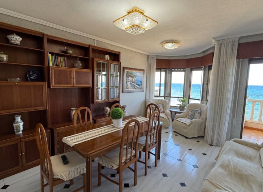 3 Zimmer Apartment zu verkaufen in Torrevieja - 324.000 € (Ref: 9987253)