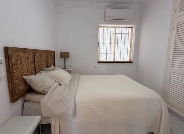 3 chambre Villa/Maison à vendre à San Luis, Torrevieja avec piscine - 645 000 € (Ref: 9987255)