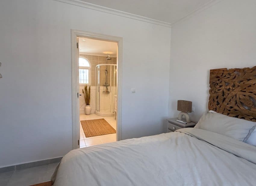 3 makuuhuone Huvila myytävänä paikassa El Chaparral mukana uima-altaan - 645 000 € (Ref: 9987255)