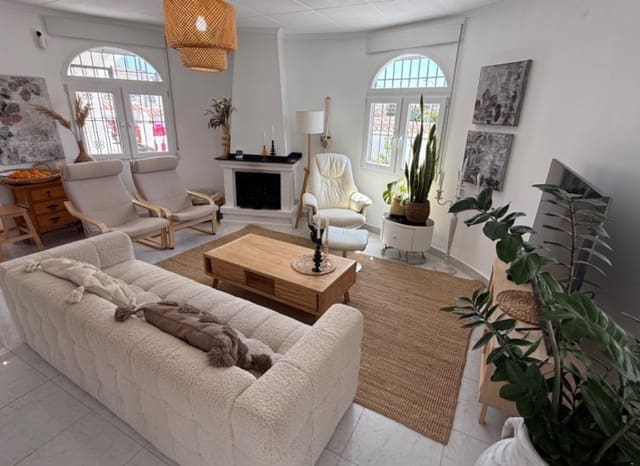 3 chambre Villa/Maison à vendre à San Luis, Torrevieja avec piscine - 645 000 € (Ref: 9987255)