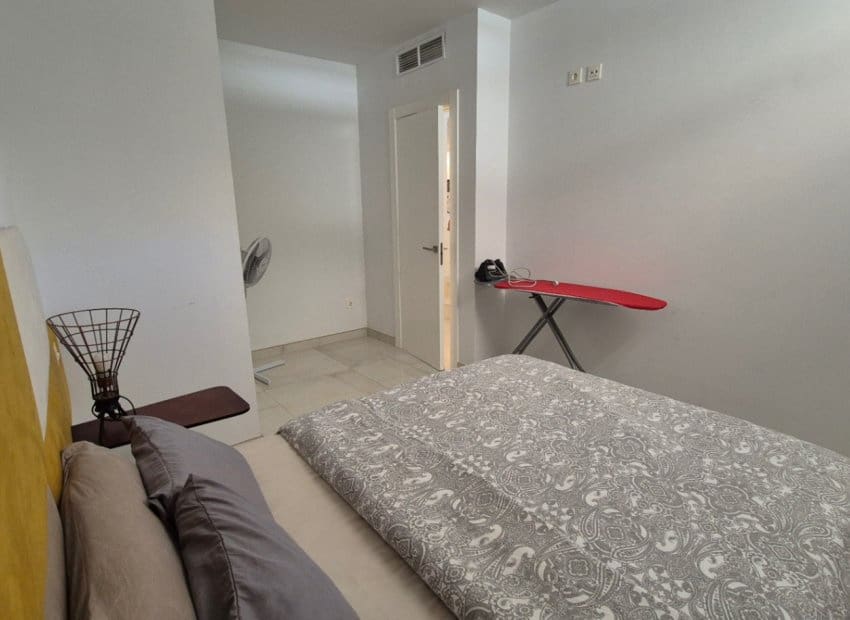4 makuuhuone Huvila myytävänä paikassa Torrevieja mukana uima-altaan - 785 000 € (Ref: 9987256)