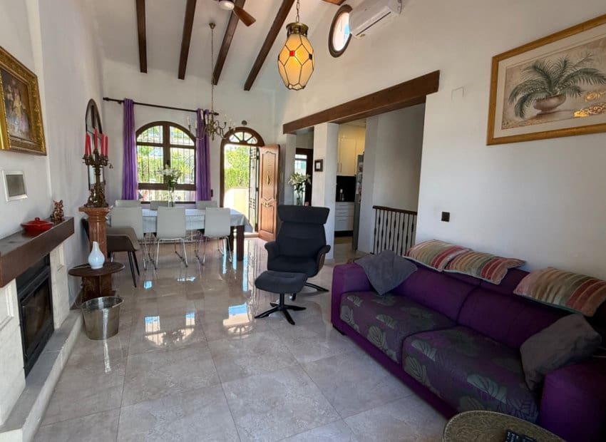 4 sypialnia Willa na sprzedaż w Los Dolses z basenem - 750 000 € (Ref: 9987257)