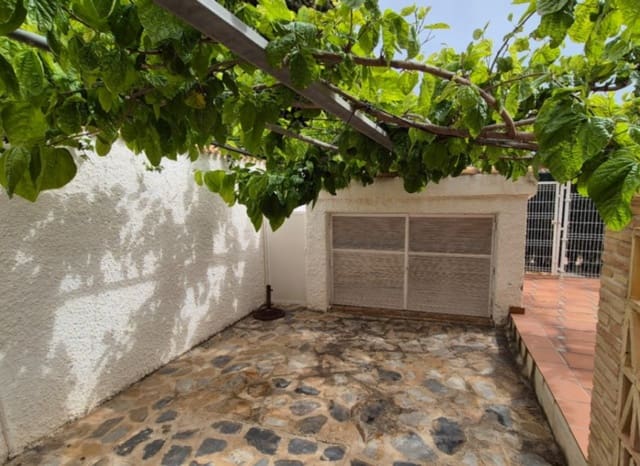 Chalet de 7 habitaciones en Cabo Roig, Orihuela en venta con piscina - 1.490.000 € (Ref: 9987258)