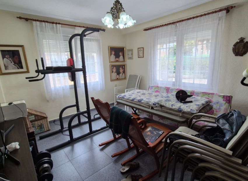 Chalet de 7 habitaciones en Orihuela Costa en venta con piscina - 1.490.000 € (Ref: 9987258)
