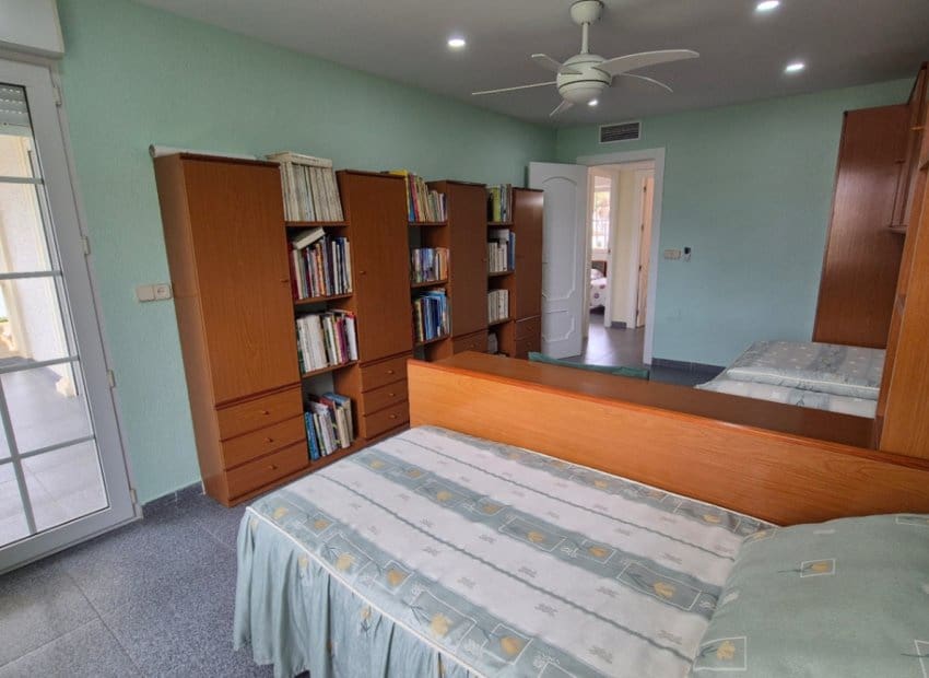 Chalet de 7 habitaciones en Orihuela Costa en venta con piscina - 1.490.000 € (Ref: 9987258)