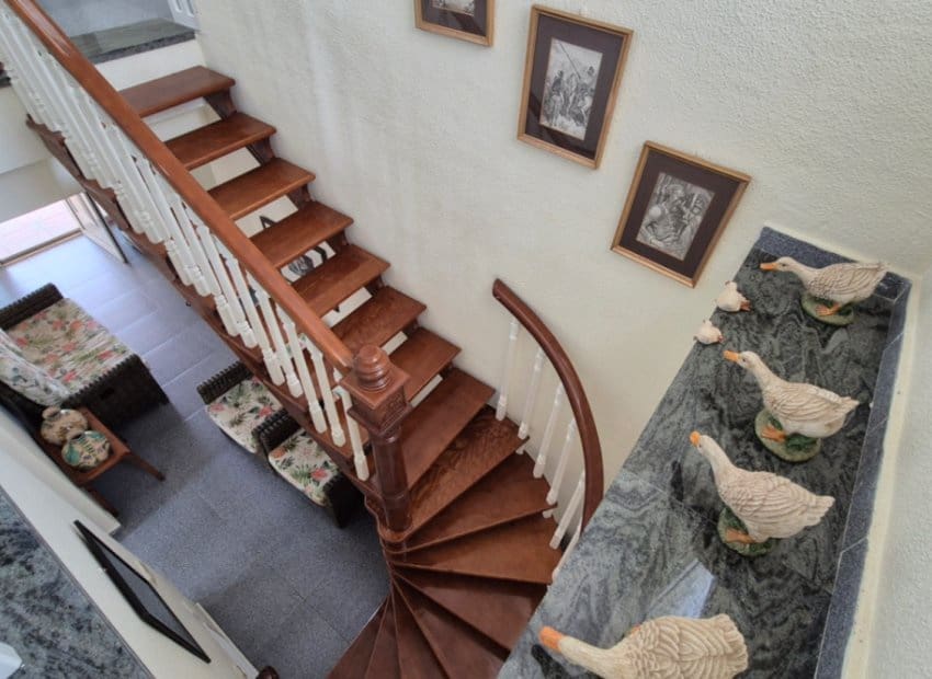 Chalet de 7 habitaciones en Orihuela Costa en venta con piscina - 1.490.000 € (Ref: 9987258)