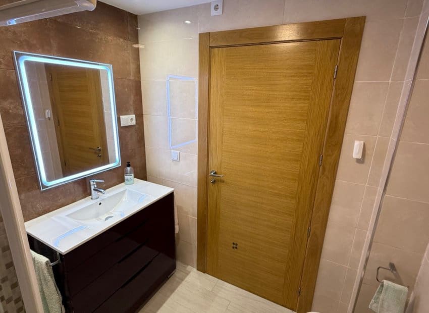 3 slaapkamer Appartement te koop in Torrevieja - € 329.000 (Ref: 9987259)