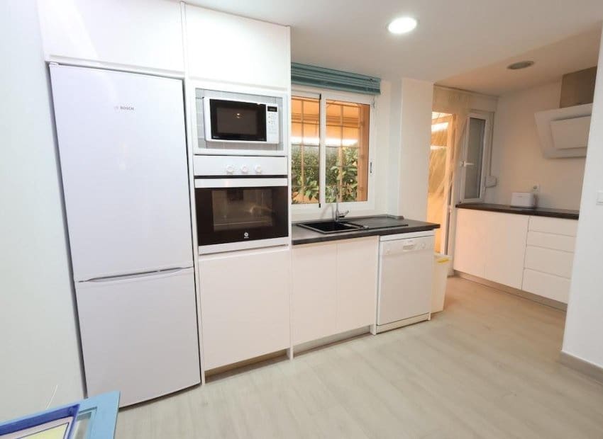 3 Zimmer Apartment zu verkaufen in Orihuela Costa mit Pool - 305.000 € (Ref: 9987261)