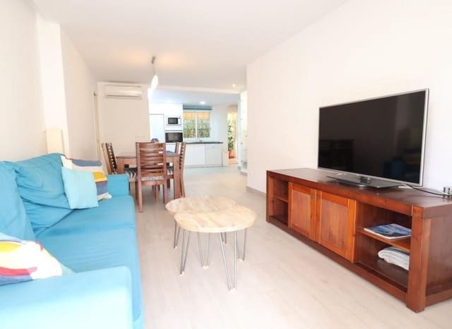 Apartamento de 3 habitaciones en Aguamarina, Orihuela en venta con piscina - 305.000 € (Ref: 9987261)