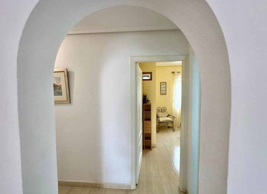 4 soveværelse Villa til salg i Catral med swimmingpool - € 375.000 (Ref: 9987267)