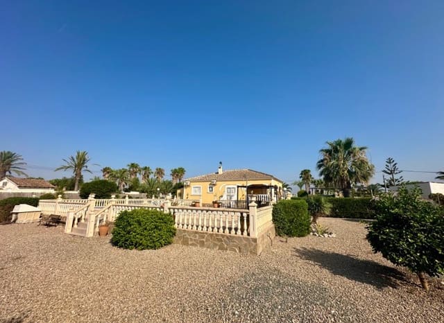4 soveværelse Villa til salg i Catral med swimmingpool - € 375.000 (Ref: 9987267)