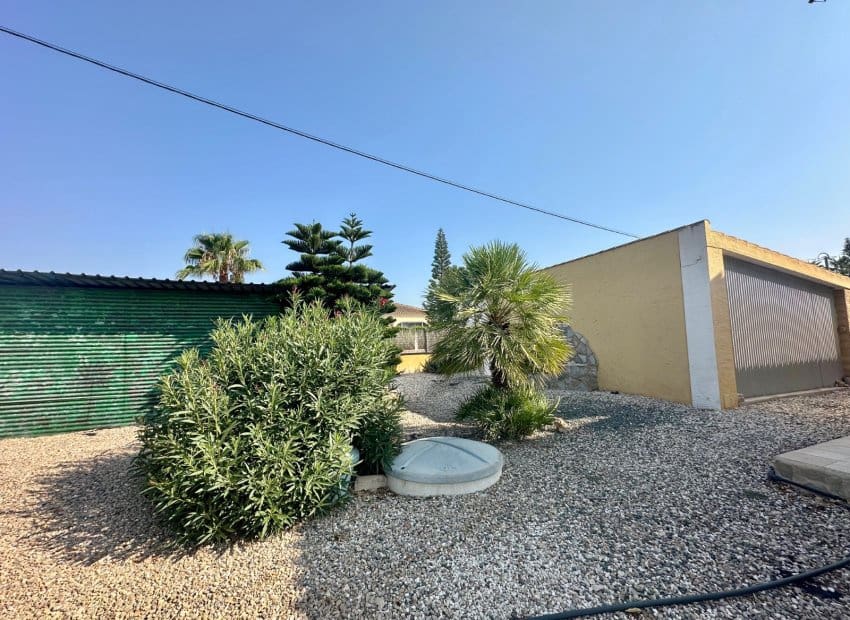 4 soveværelse Villa til salg i Catral med swimmingpool - € 375.000 (Ref: 9987267)