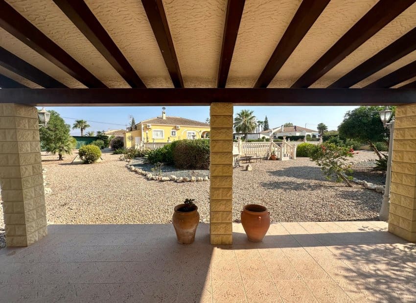 4 soveværelse Villa til salg i Catral med swimmingpool - € 375.000 (Ref: 9987267)