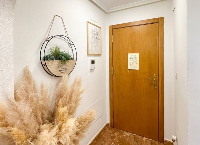 2 sypialnia Apartament na sprzedaż w Puerto Deportivo, Guardamar del Segura z basenem - 215 000 € (Ref: 9991505)