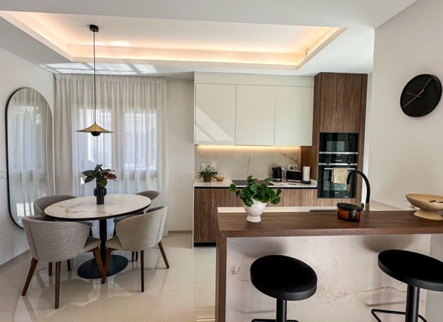 2 slaapkamer Appartement te koop in Ciudad Quesada, Rojales - € 359.000 (Ref: 9991507)
