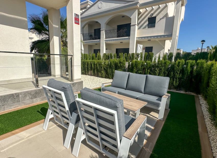2 slaapkamer Appartement te koop in Ciudad Quesada - € 359.000 (Ref: 9991507)