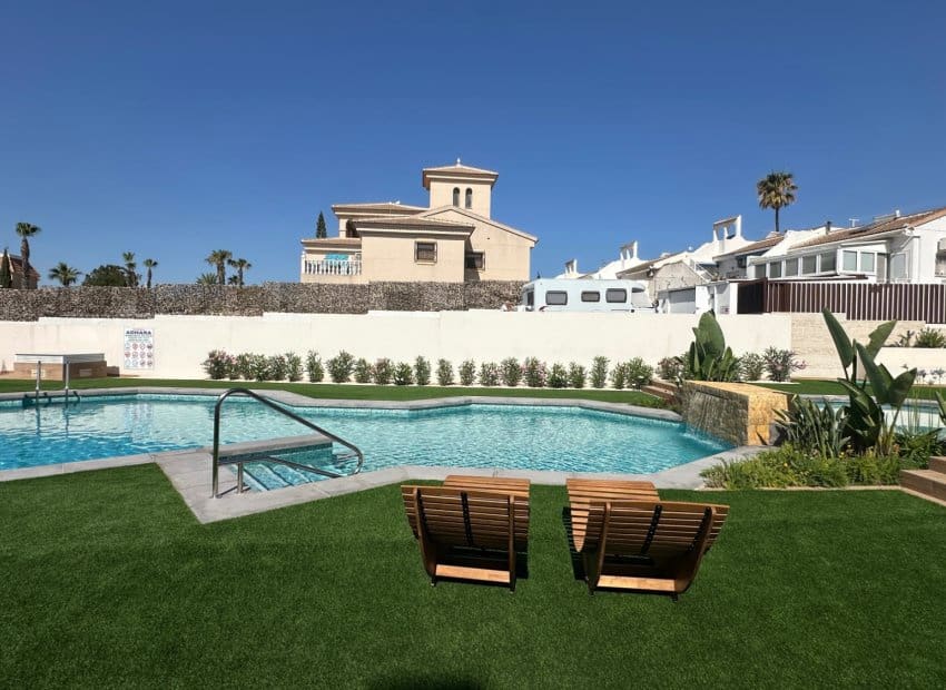 2 slaapkamer Appartement te koop in Ciudad Quesada - € 359.000 (Ref: 9991507)