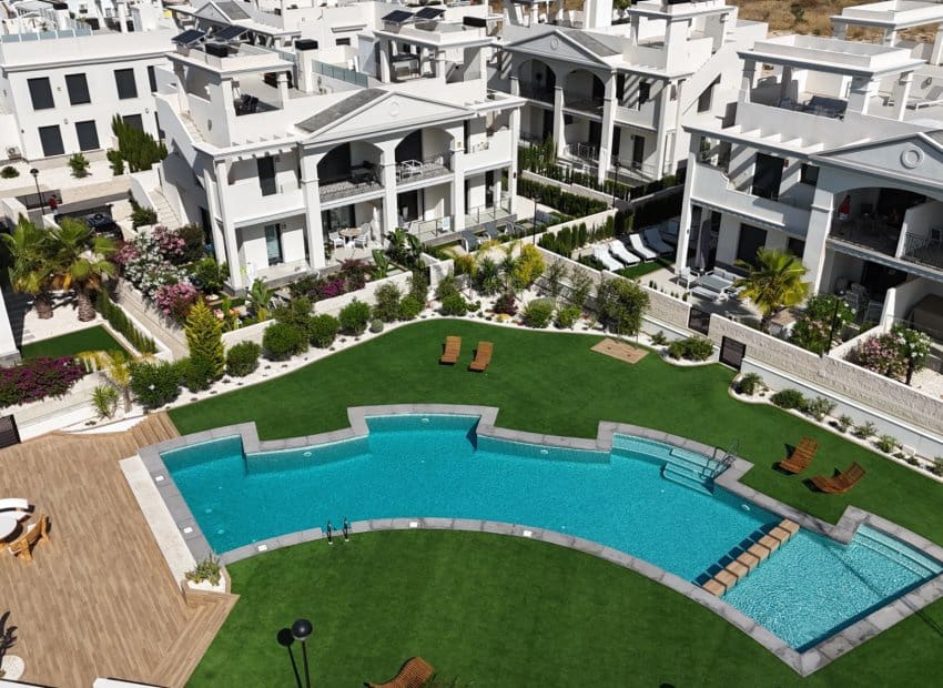 2 slaapkamer Appartement te koop in Ciudad Quesada - € 359.000 (Ref: 9991507)