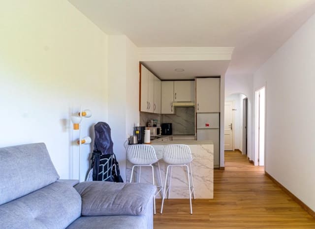 1 slaapkamer Appartement te koop in Dehesa de Campoamor, Orihuela met zwembad - € 185.000 (Ref: 9991508)