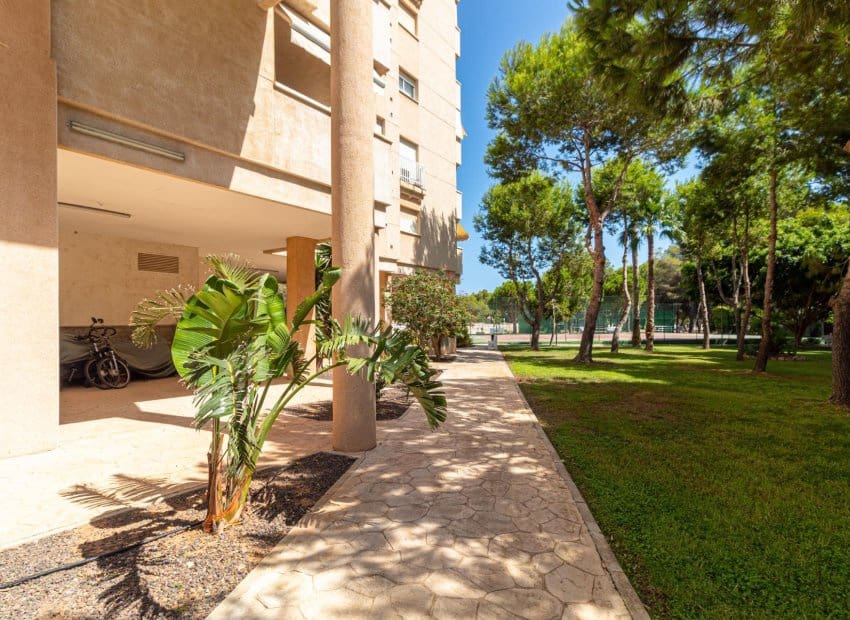 1 quarto Apartamento para venda em Dehesa de Campoamor com piscina - 185 000 € (Ref: 9991508)